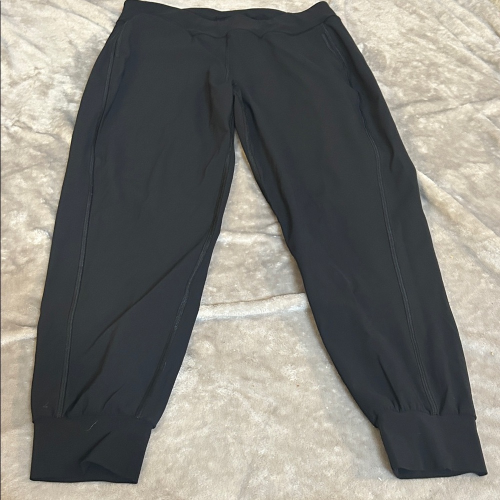 Sweaty Betty Garudasana Lightweight Black Yoga Jogger Pants